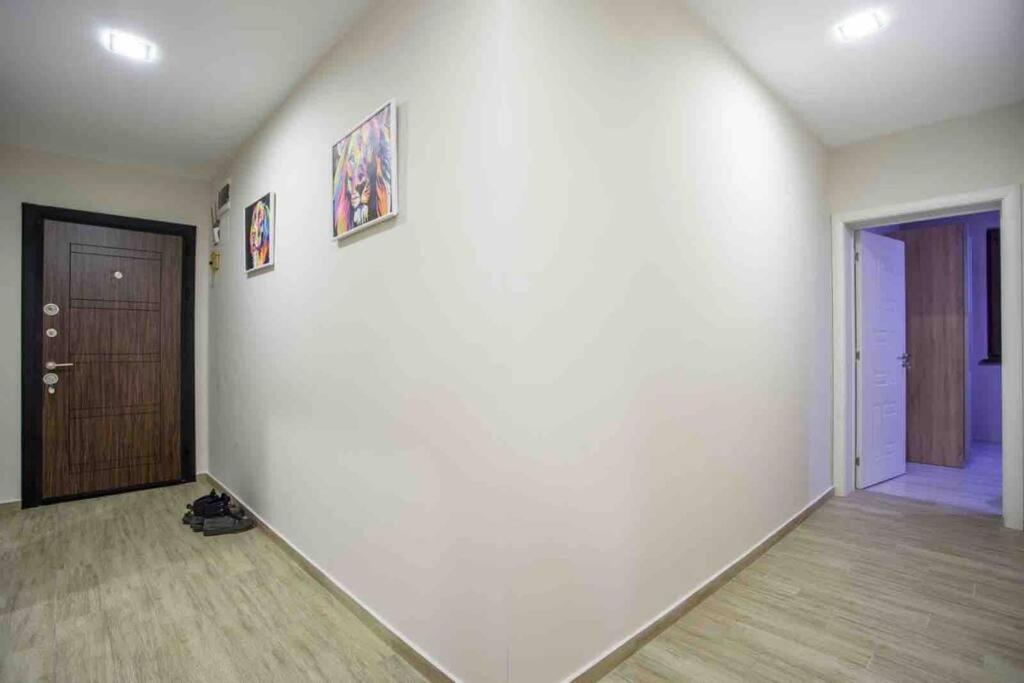 Sunny Spacious Apartment In A Great Location Kazanłyk Zewnętrze zdjęcie